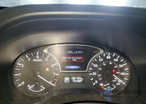 2015 Nissan Pathfinder S z USA, uszkodzony, nr VIN 5N1AR2MMXFC661931